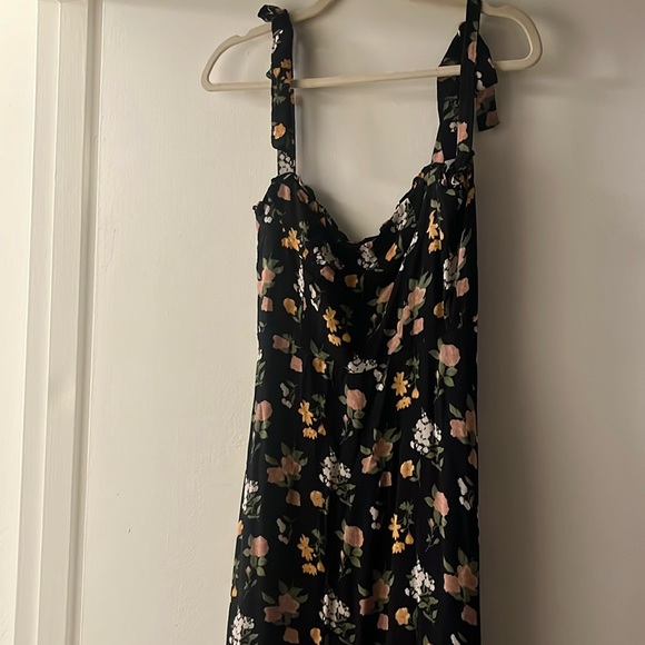 Reformation Dresses & Skirts - Reformation Dress Nikita Dress size 2 color: Mademoiselle